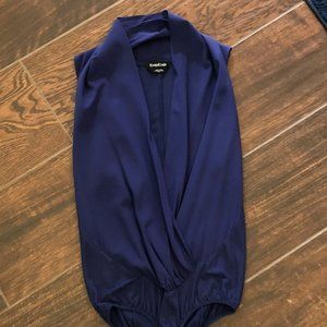 BEBE Deep V-Neck body suit